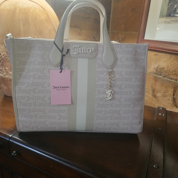 Juicy Couture Handbags - Juicy Couture Cream Large Tote Bag